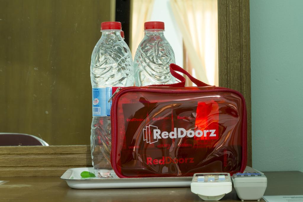 Reddoorz @ Padma Utara Hotel Legian  Exterior photo